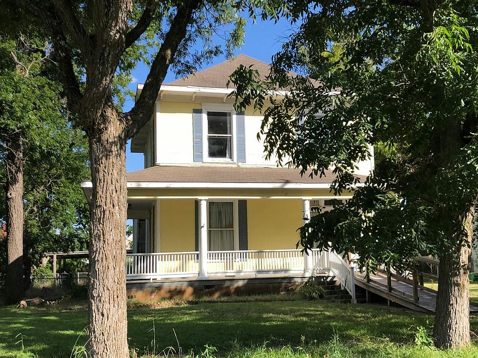 1st image of 818 E McLennan Ave