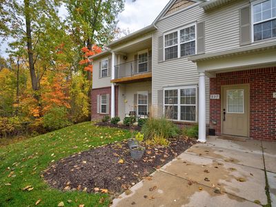 937 Eagle Dr, Fenton, MI, 48430