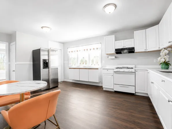 24 Tracey St #1, Peabody, MA 01960