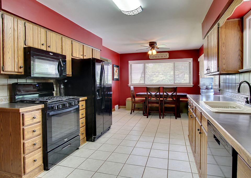 Kitchen 23x11