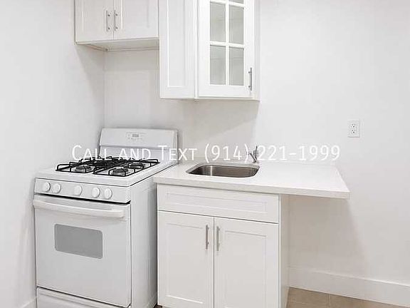 3rd image of 37 Altonwood Pl