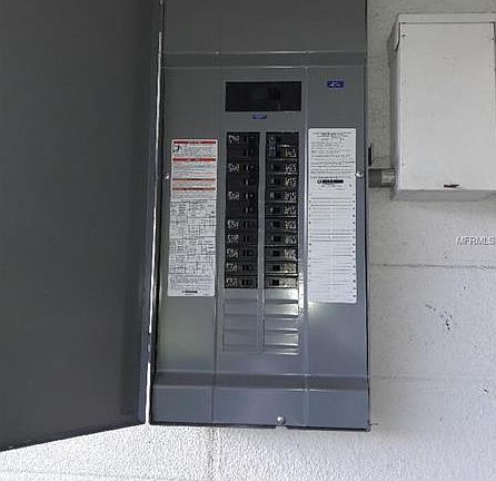5th image of 2312 55th Ave W