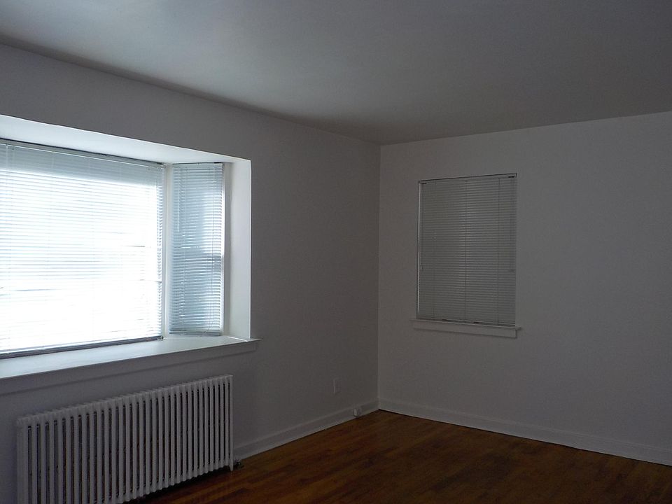 1st image of 7465 260th St Floor 1