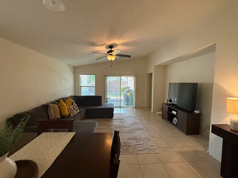 2233 E Stacey Rd — Photo 5
