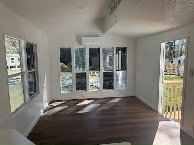 98 Estates — Photo 2