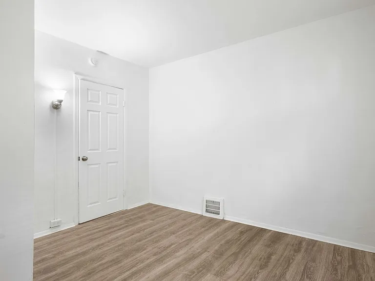 856 Wayside Rd #A — Photo 6