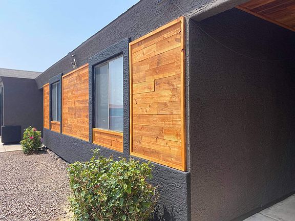 Front View of townhome