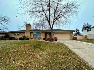 6109 Pershing Blvd, Kenosha, WI 53142