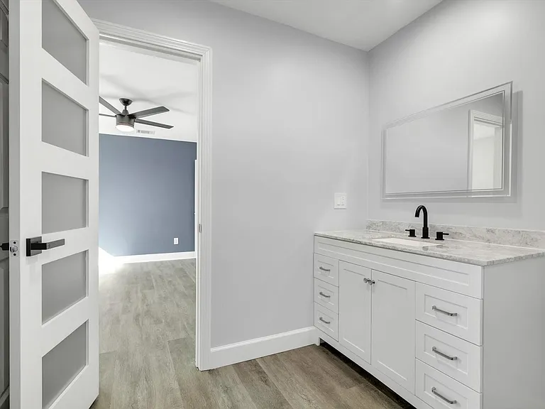 12564 Memorial Dr — Photo 36