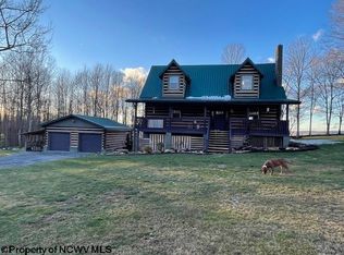 218 Easy St, Masontown, WV 26542