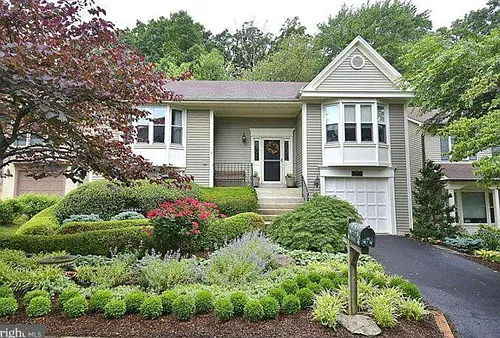 11 Watch Hill Pl Photo 1
