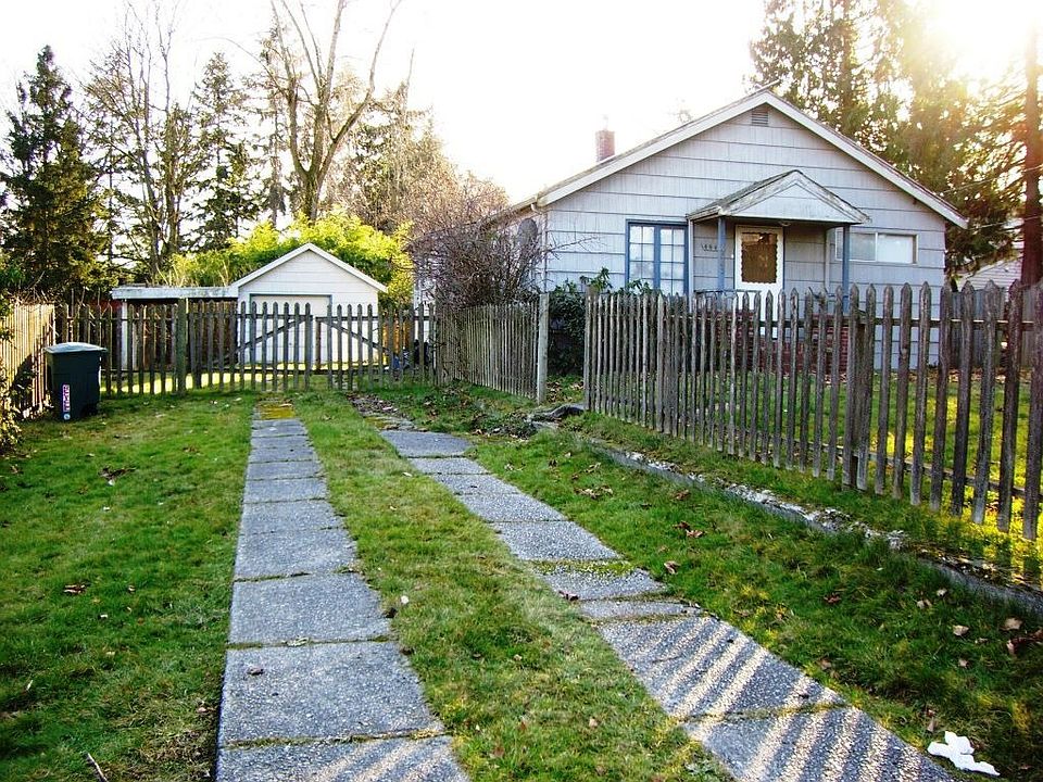 RV-Parking in front of home