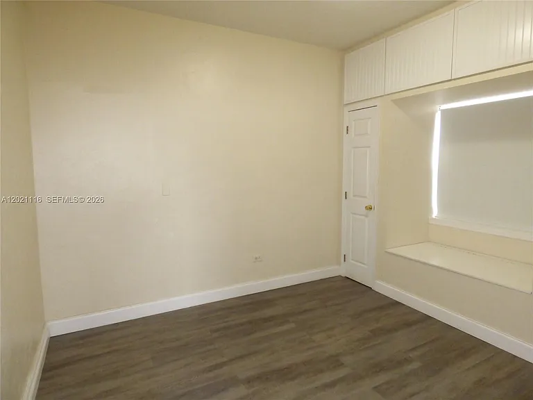 2148 NE 182nd St — Photo 26