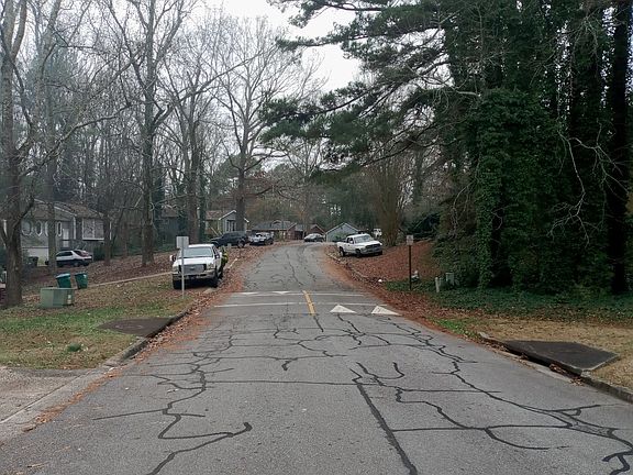 4th image of 4089 Valley Brook Rd