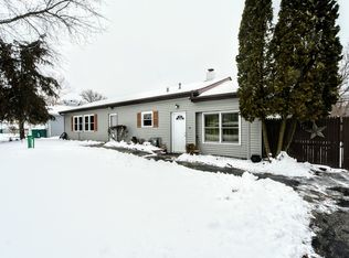 722 Barbara Ln, McHenry, IL 60051