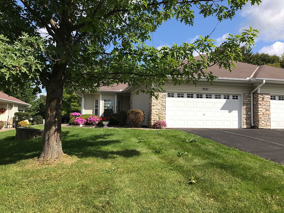 1st image of 2221 Foxglove Way