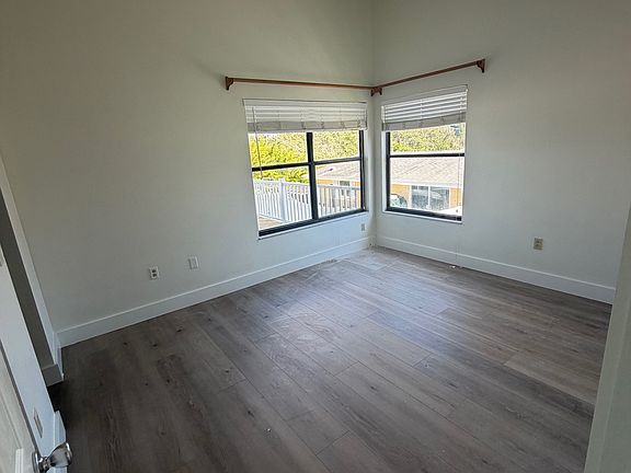 4th image of 2905 Avenue B