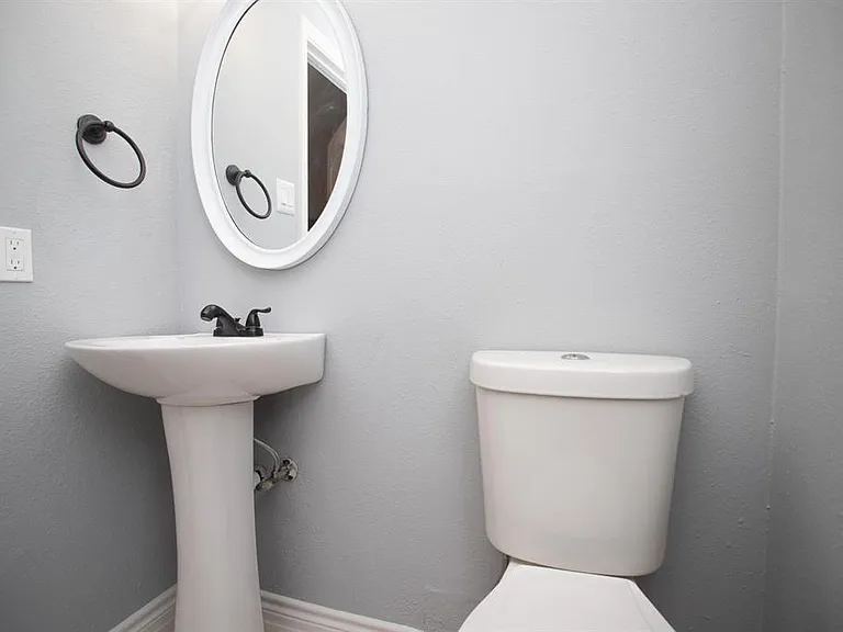 5821 Sunforest Dr — Photo 20