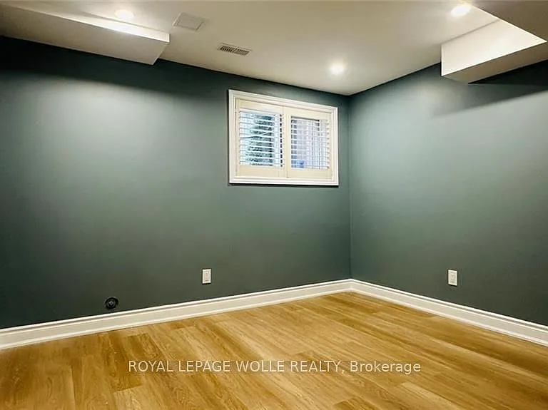255 Pineland Pl #LOWER — Photo 6