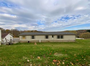 107 Francis Dr, Georgetown, PA 15043