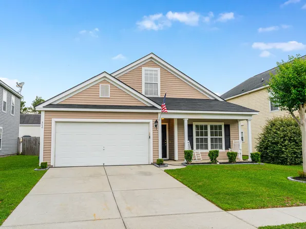 308 Bradley Bend Dr, Moncks Corner, SC 29461