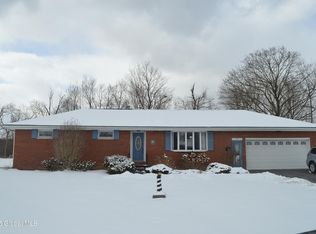 49 S Clement Ave, Ravena, NY 12143