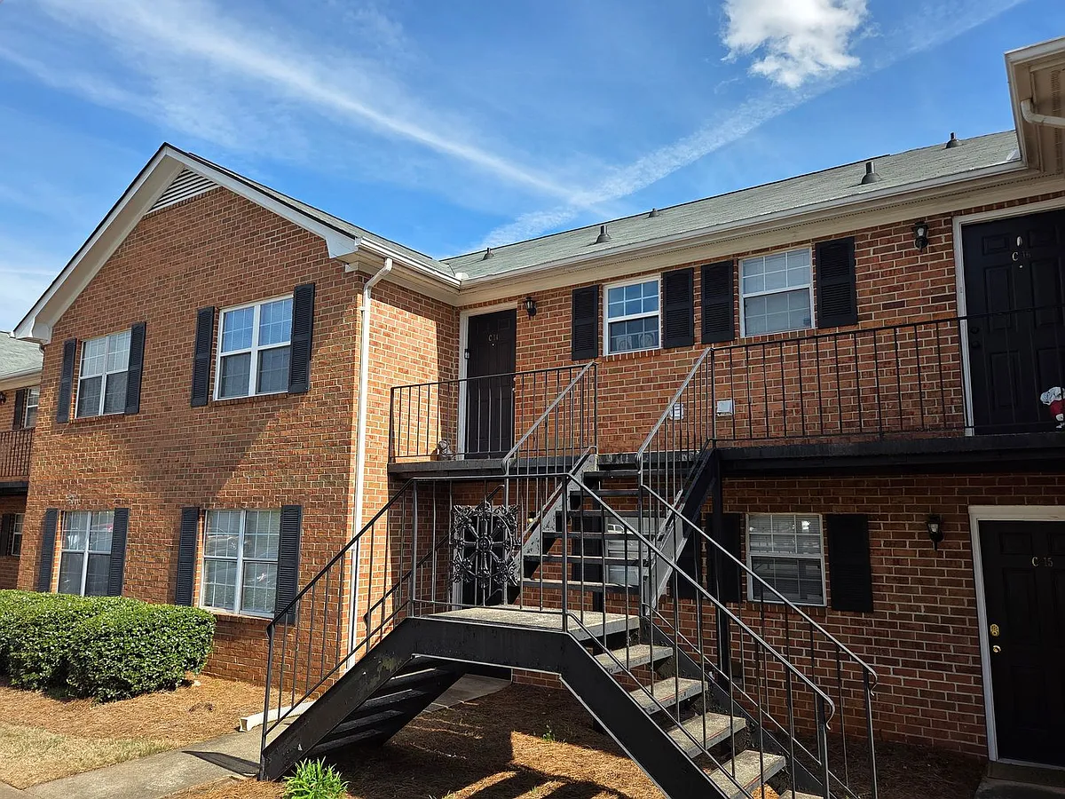 Building Photo - 2165 S Milledge Ave