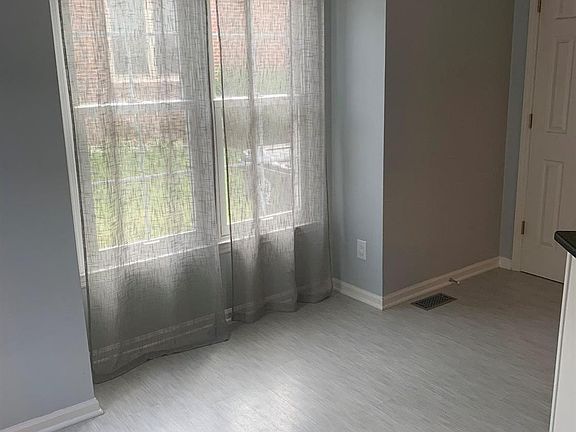5th image of 4612 Saron Dr