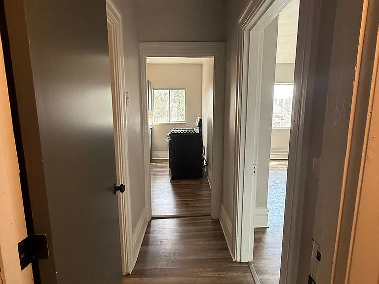 826 Collins St — Photo 4