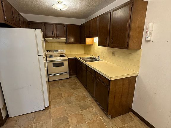 3rd image of 812 N 7th St APT 5