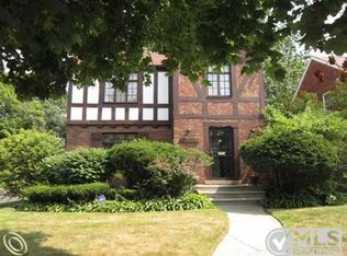 18516 Sorrento St, Detroit, MI 48235