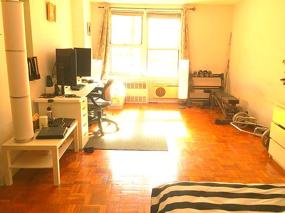 2nd image of 6311 Queens Blvd #B15