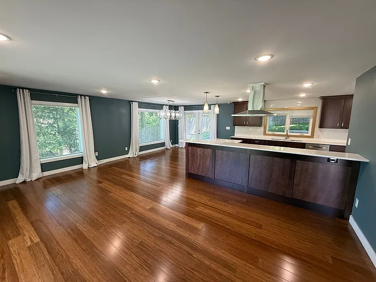 2500 Bluff Blvd — Photo 26