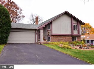 7313 Maplewood Dr N, Maple Grove, MN 55311