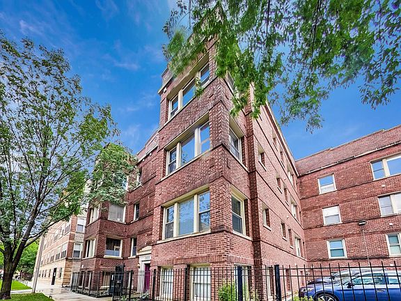3rd image of 3653 W Leland Ave APT 3W