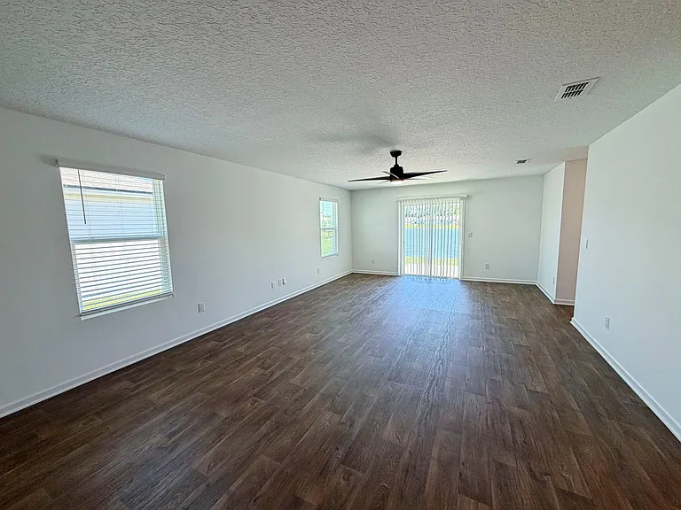462 Ardila Cir — Photo 3