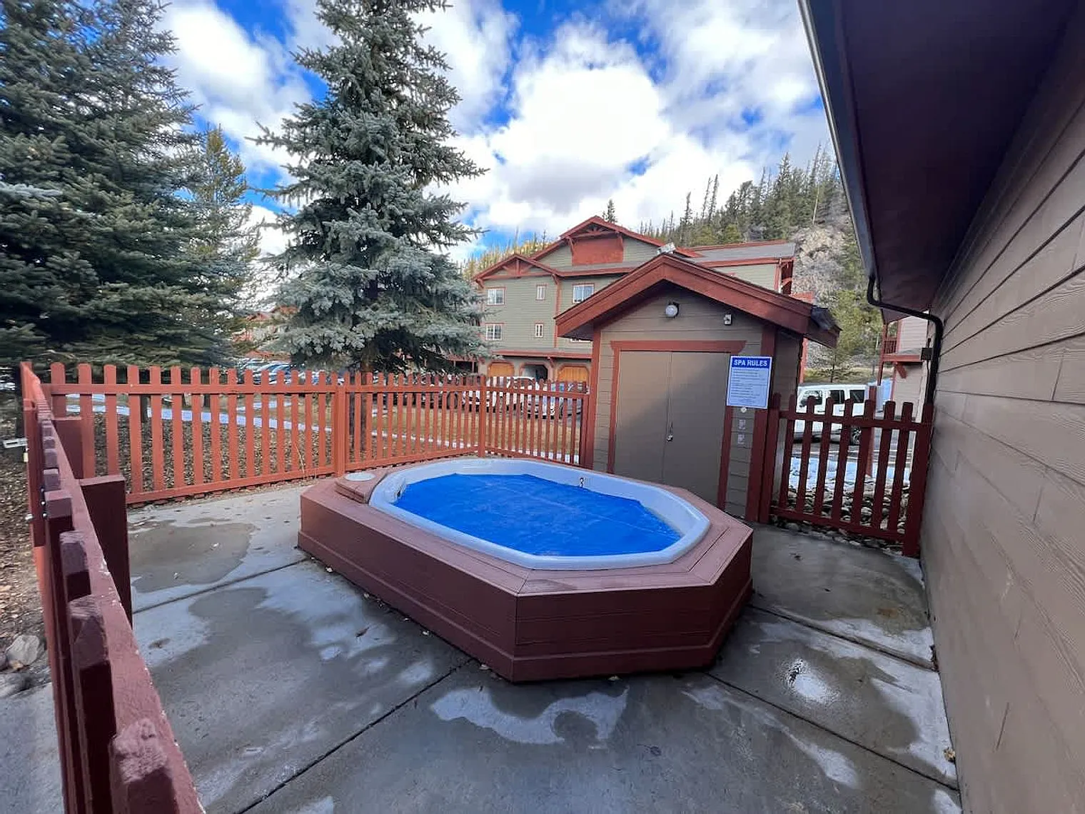 3 bed, 2.5 bath, $4,104 — Photo 4