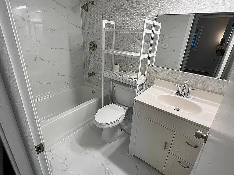 5846 W 77th St #103 — Photo 3