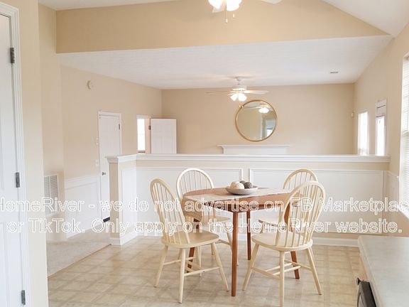 4th image of 44 Shadowhill Ct