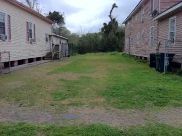 1818 Toledano St, New Orleans, LA 70115