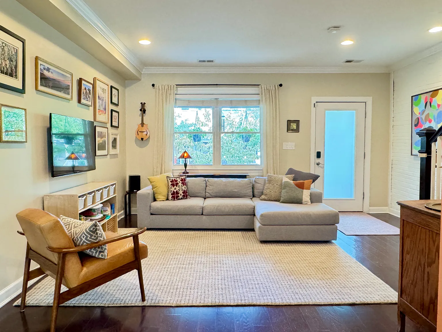 4 bed, 1800 sqft, $4,000 — Photo 3