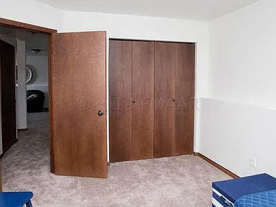 1099 Highland Ln W — Photo 21