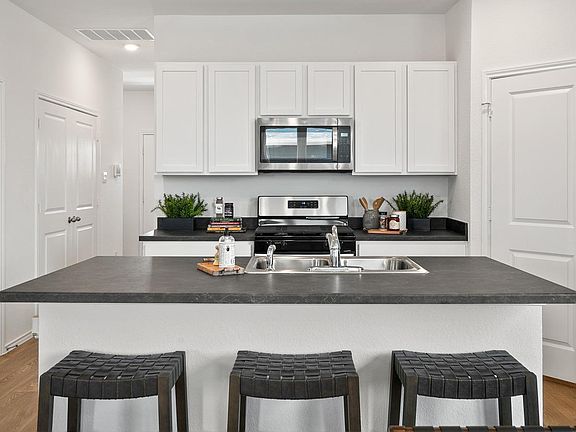 7th image of this home