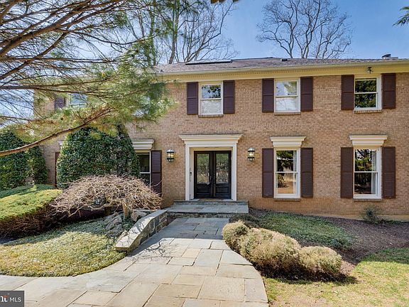 2nd image of 6106 Wayside Dr