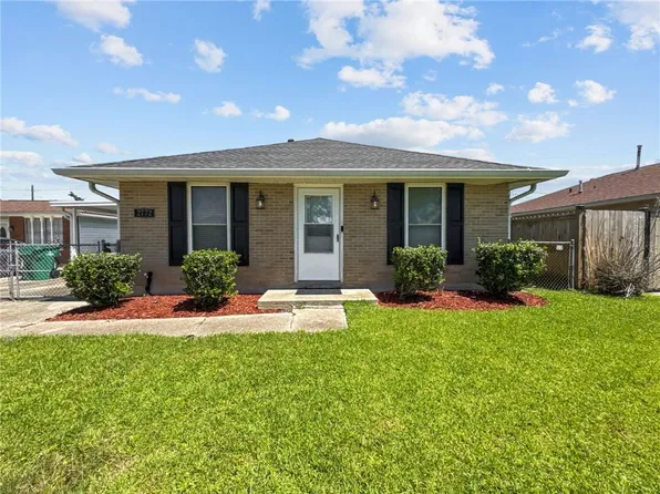 2772 Erin Dr, Marrero, LA 70072