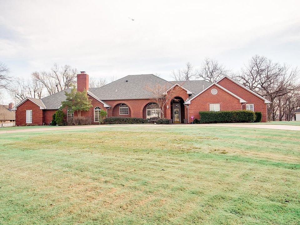 1st image of 2301 Nicholas Oaks Dr