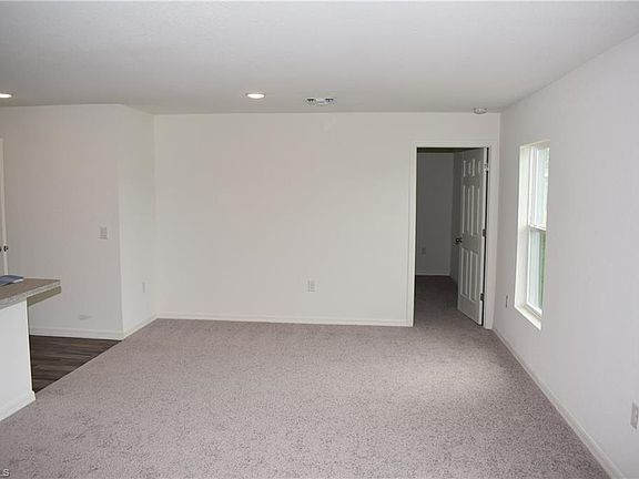 3rd image of 3712 NE 14th AVE