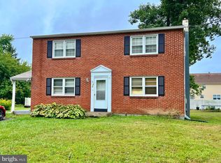 534 Maple St, Warminster, PA 18974