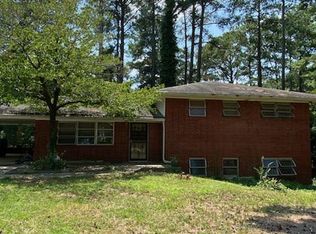 2752 Arrowood Dr, East Pt, GA 30344