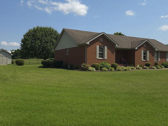 2nd image of 301 Irish Cir